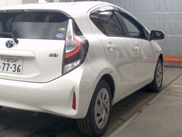 2020 Toyota Aqua S auction photo 5