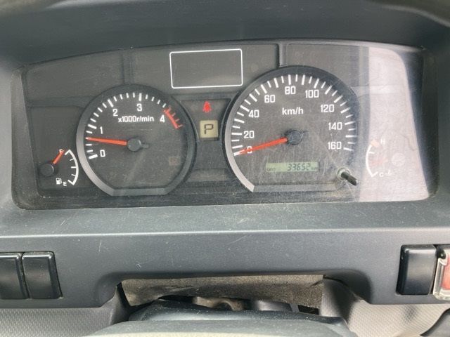 2018 Isuzu Elf dump auction photo 4