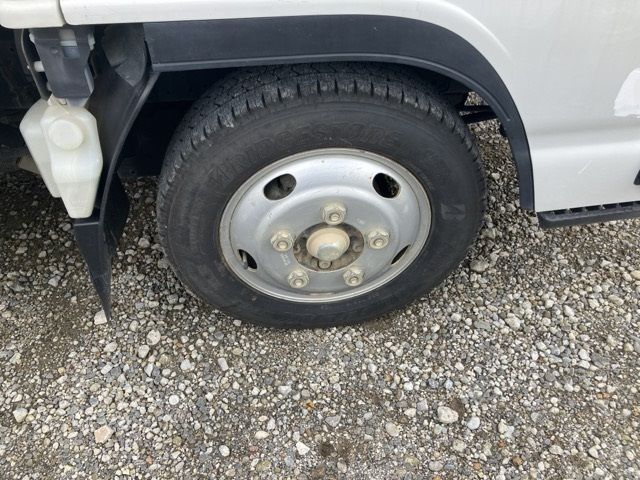 2018 Isuzu Elf dump auction photo 6