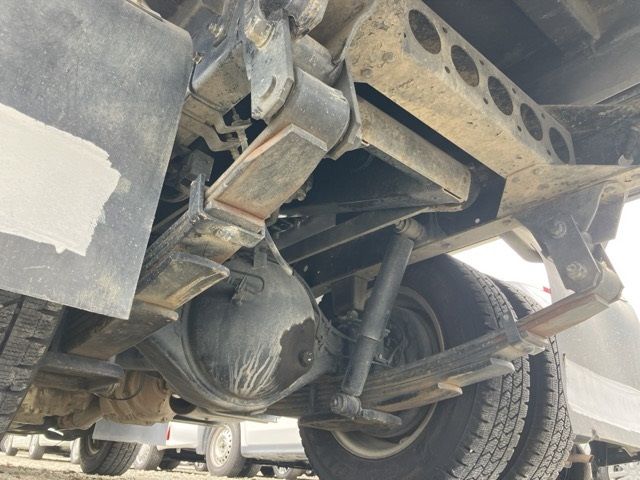 2018 Isuzu Elf dump auction photo 8
