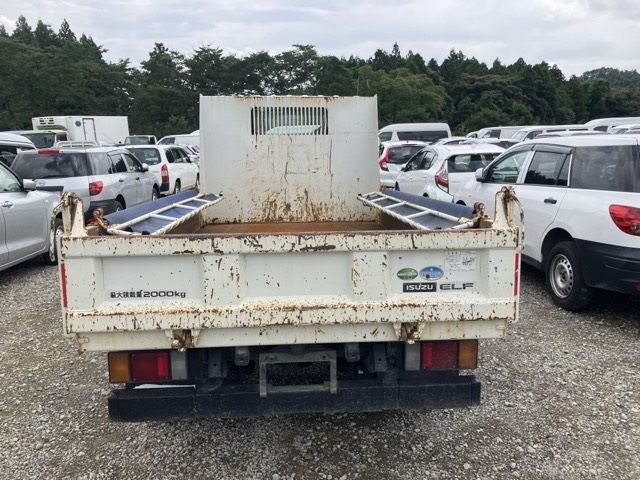 2018 Isuzu Elf dump auction photo 3