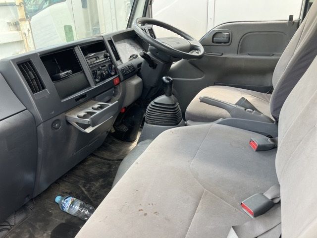 2013 Isuzu Elf Aluminum Van PG auction photo 5