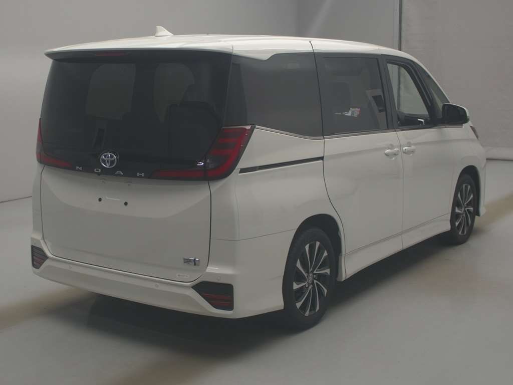 2023 Toyota Noah ハイブリッドS-Z auction photo 2