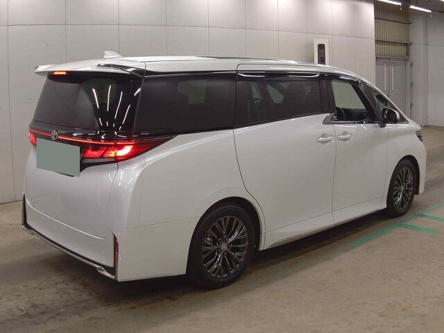 2025 Toyota Vellfire Z Premier auction photo 5