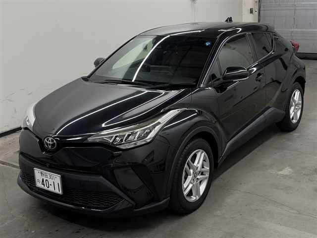 2023 Toyota C-HR S-T auction photo 4