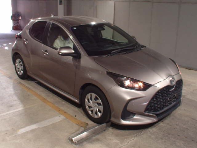2024 Toyota Yaris X Japan auction vehicle