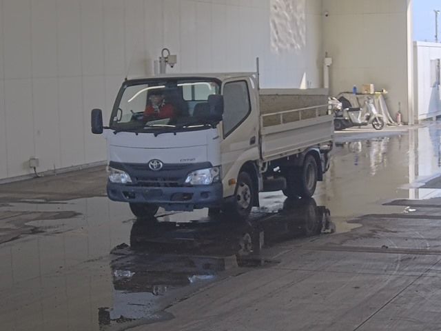 2017 Toyota Dyna ヒラ PG Japan auction vehicle