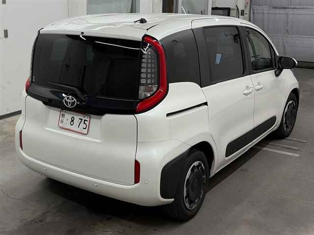2022 Toyota Sienta Z auction photo 5
