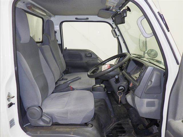 2017 Isuzu Elf ボトルカー auction photo 5