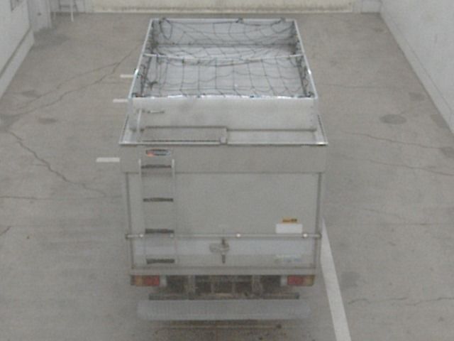 2017 Isuzu Elf ボトルカー auction photo 3