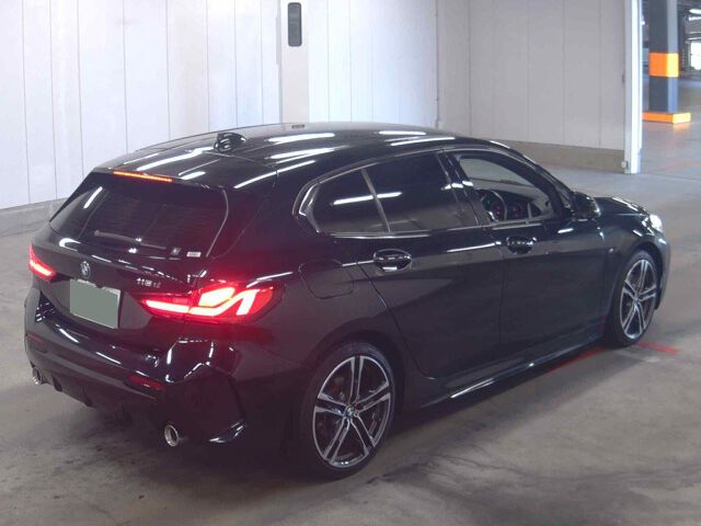 2020 BMW 1 Series 118D MスEジョイ+ auction photo 5