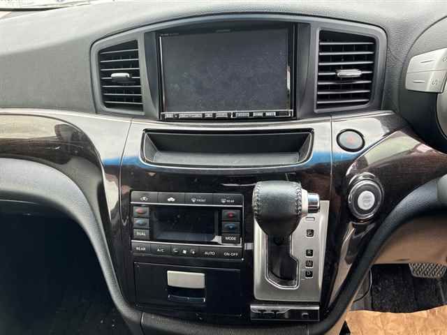 2011 Nissan Elgrand Highway Star auction photo 6