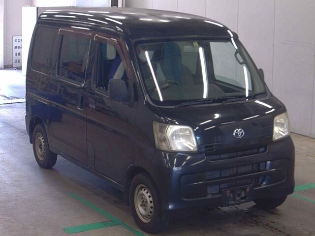 2012 Toyota Pixis Van Deluxe 4WD Japan auction vehicle
