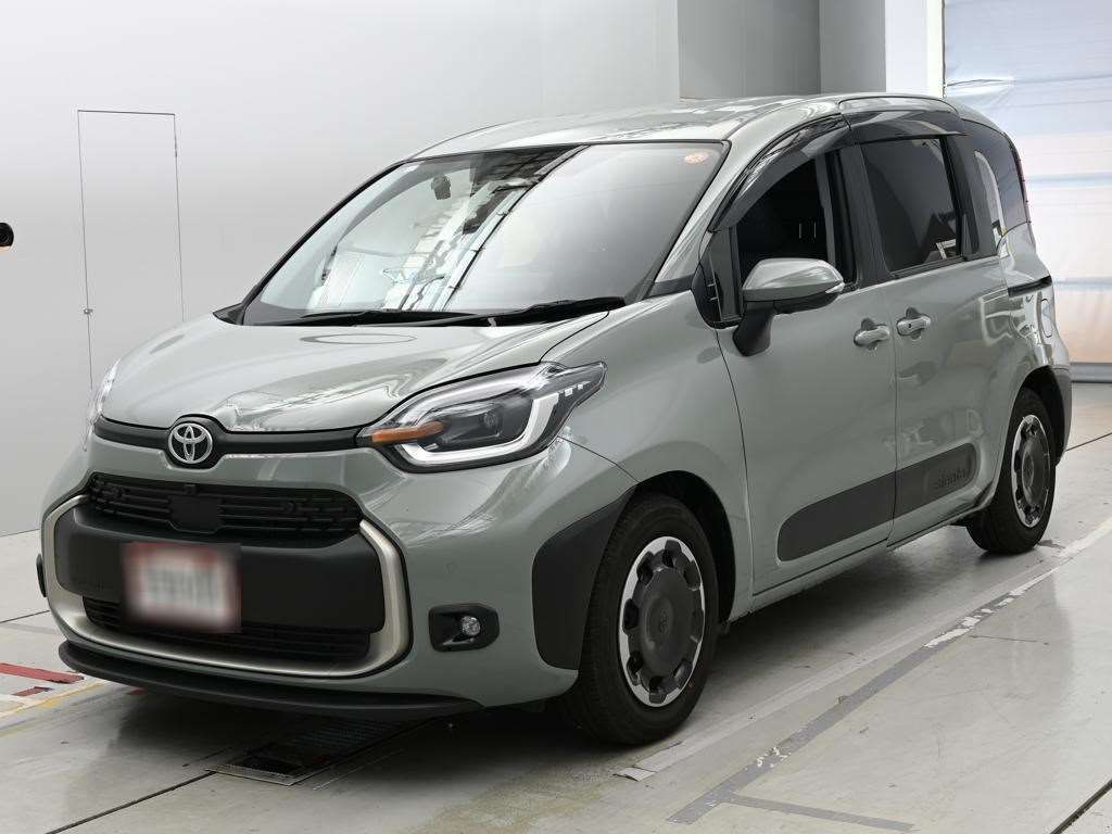 Japan Auction Vehicles 14 2023 Toyota Sienta ハイブリッドZ auction photo