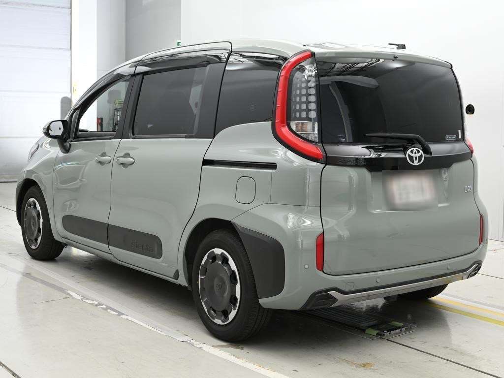 2023 Toyota Sienta ハイブリッドZ auction photo 6