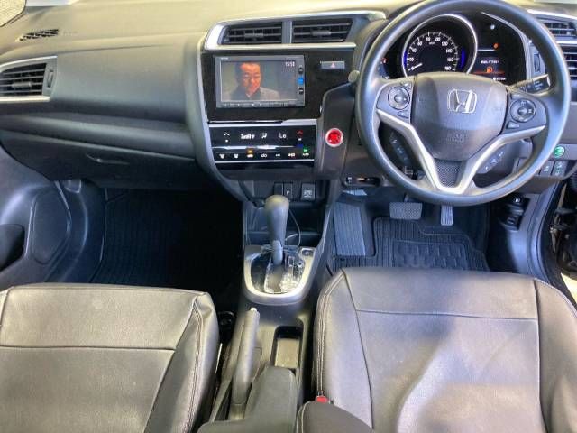 2017 Honda Fit 13G・L ホンダセンシング auction photo 4