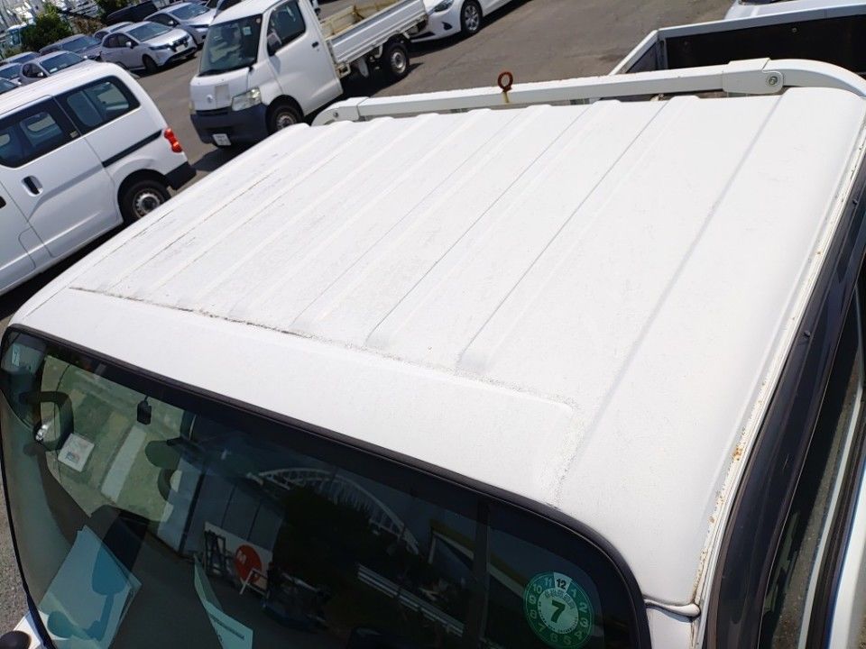 2017 Isuzu Elf auction photo 7