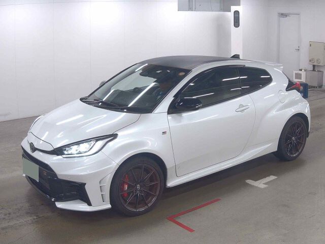2025 Toyota GR Yaris RZ High Performance 4WD auction photo 4