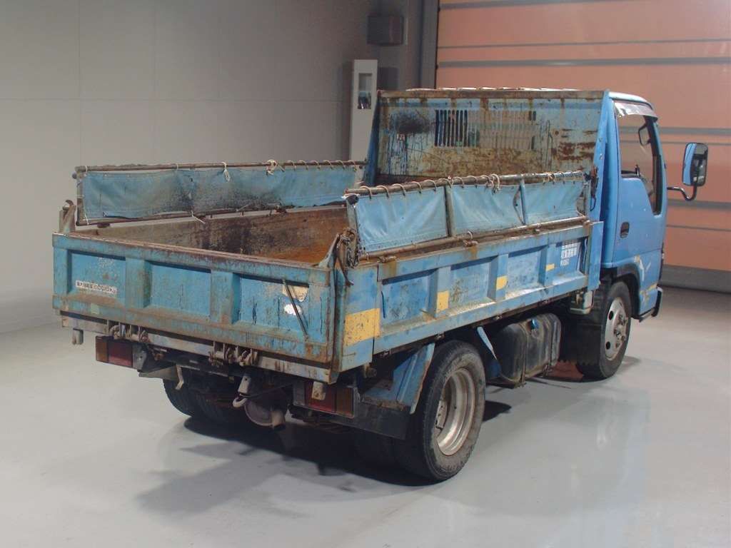 2005 Isuzu Elf dump auction photo 2