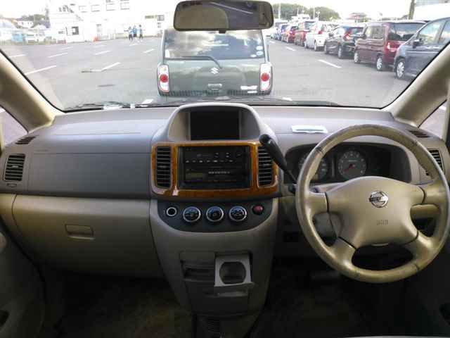 2004 Nissan Serena V-Sナビパッケージ auction photo 8