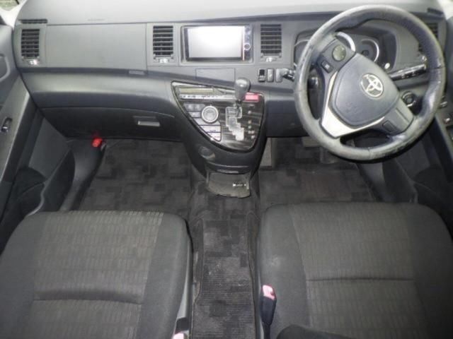 2013 Toyota Isis プラタナ Vセレクション auction photo 3