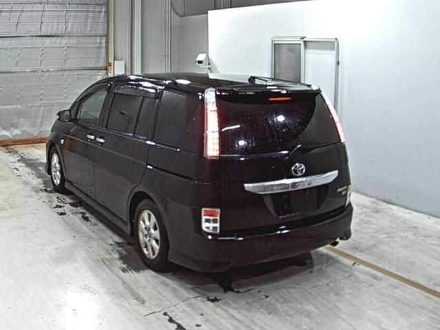 2013 Toyota Isis プラタナ Vセレクション auction photo 2