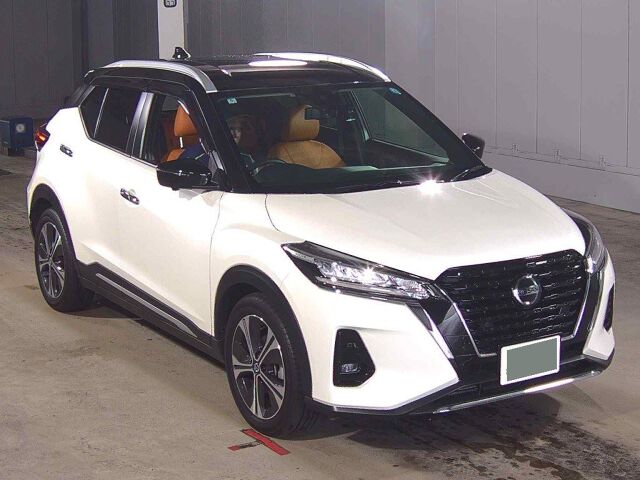 2022 Nissan Kicks X Two-Tone Interior Edition Japan auction vehicle