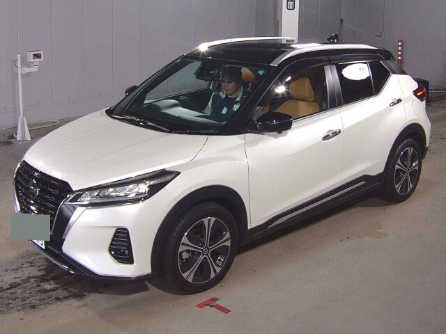 2022 Nissan Kicks X Two-Tone Interior Edition auction photo 4