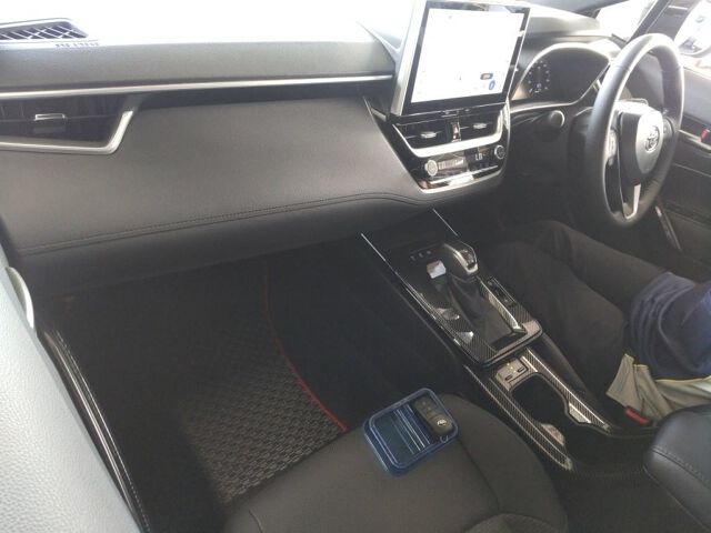 2026 Toyota Corolla Cross ハイブリッドZ auction photo 3