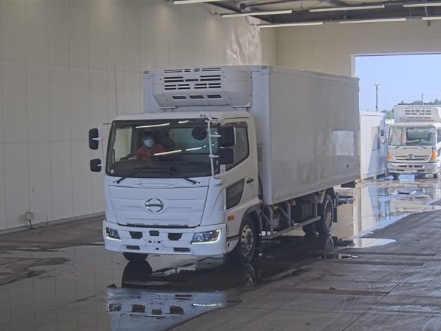 2020 Hino Ranger Refrigerated PG Japan auction vehicle