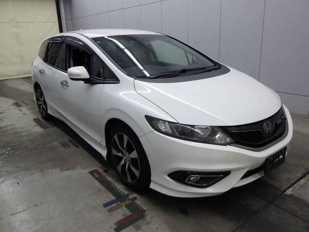 Japan Auction Vehicles 15 2018 Honda ジェイド RS auction photo