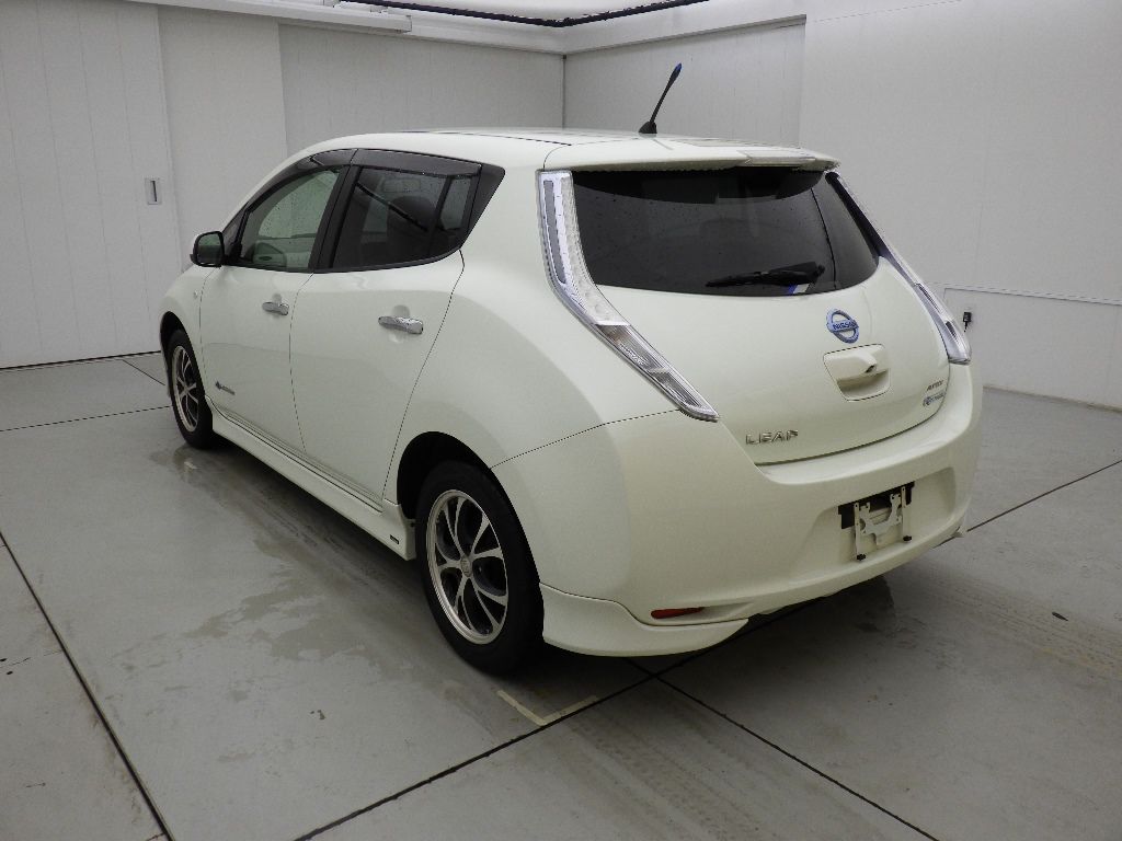 2011 Nissan Leaf G auction photo 5