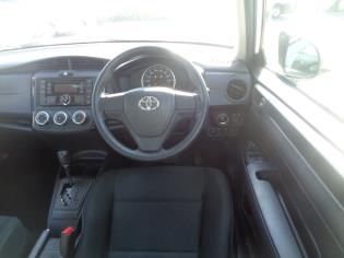 2020 Toyota Corolla Axio EX/4WD auction photo 4