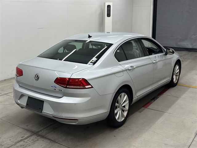 2015 Volkswagen VWパサートセダン auction photo 5