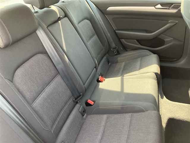 2015 Volkswagen VWパサートセダン auction photo 8