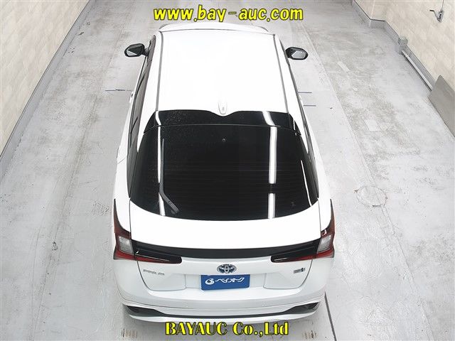 2021 Toyota Prius S Safety Plus 2 auction photo 5