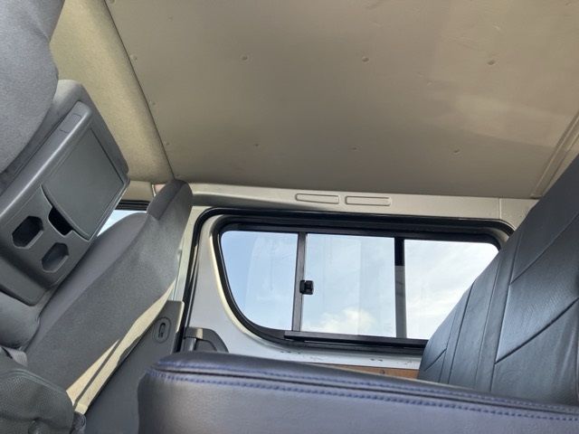 2009 Toyota Hiace auction photo 10