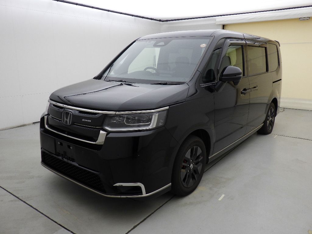 2023 Honda Stepwgn 4WD 7 people auction photo 4