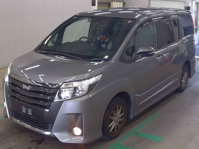 2017 Toyota Noah SI WXB auction photo 4