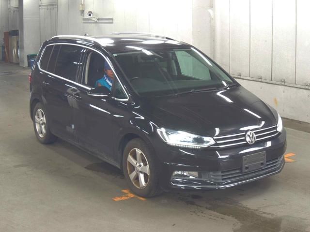 2017 Volkswagen VW ゴルフ Touran TSI Highline Japan auction vehicle