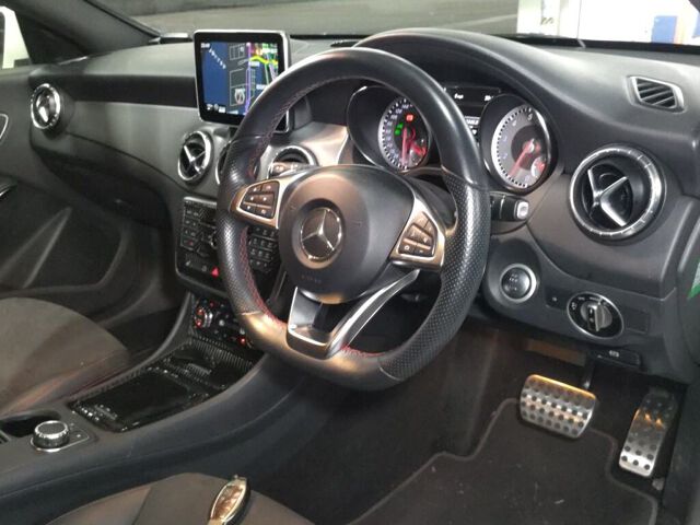2015 Mercedes-Benz CLA Shooting Brake CLA180SB Sport auction photo 3