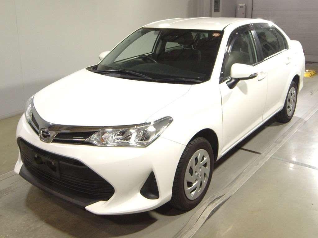 2021 Toyota Corolla Axio EX 4WD Japan auction vehicle