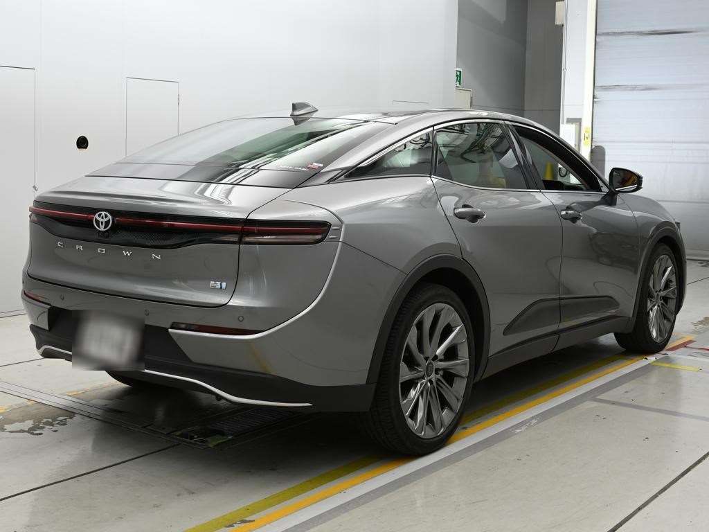 2023 Toyota Crown Crossover G Advanced Leather 4WD auction photo 2