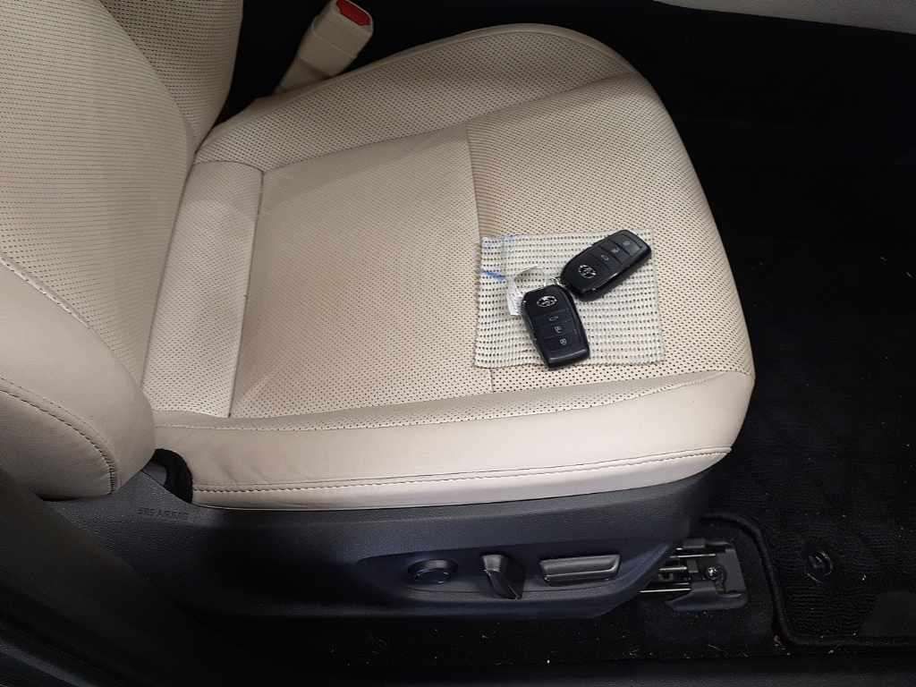 2023 Toyota Crown Crossover G Advanced Leather 4WD auction photo 10