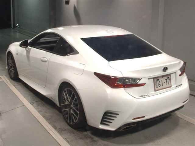 2015 Lexus RC300h F Sport auction photo 2