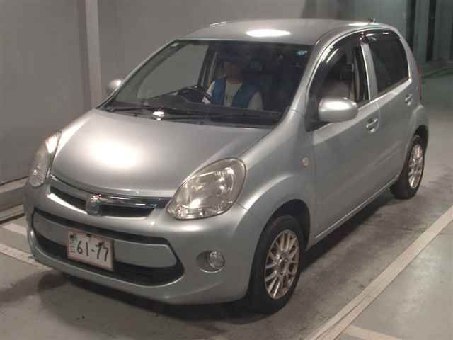 2014 Toyota Passo X G Package auction photo 4