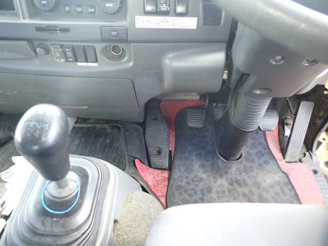 2017 Isuzu Forward 3.7t 平 auction photo 8