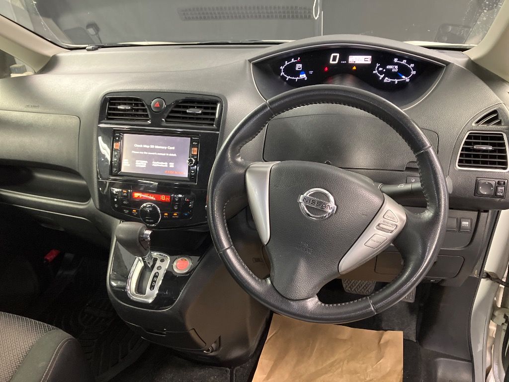 2012 Nissan Serena HWS S-HYBRID auction photo 3