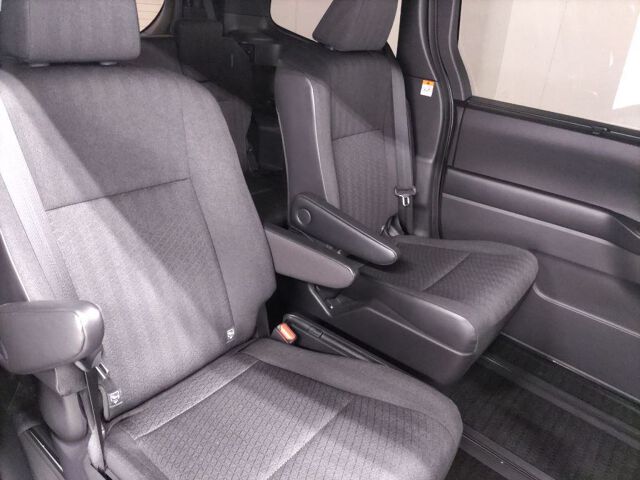 2022 Toyota Noah S-G auction photo 6