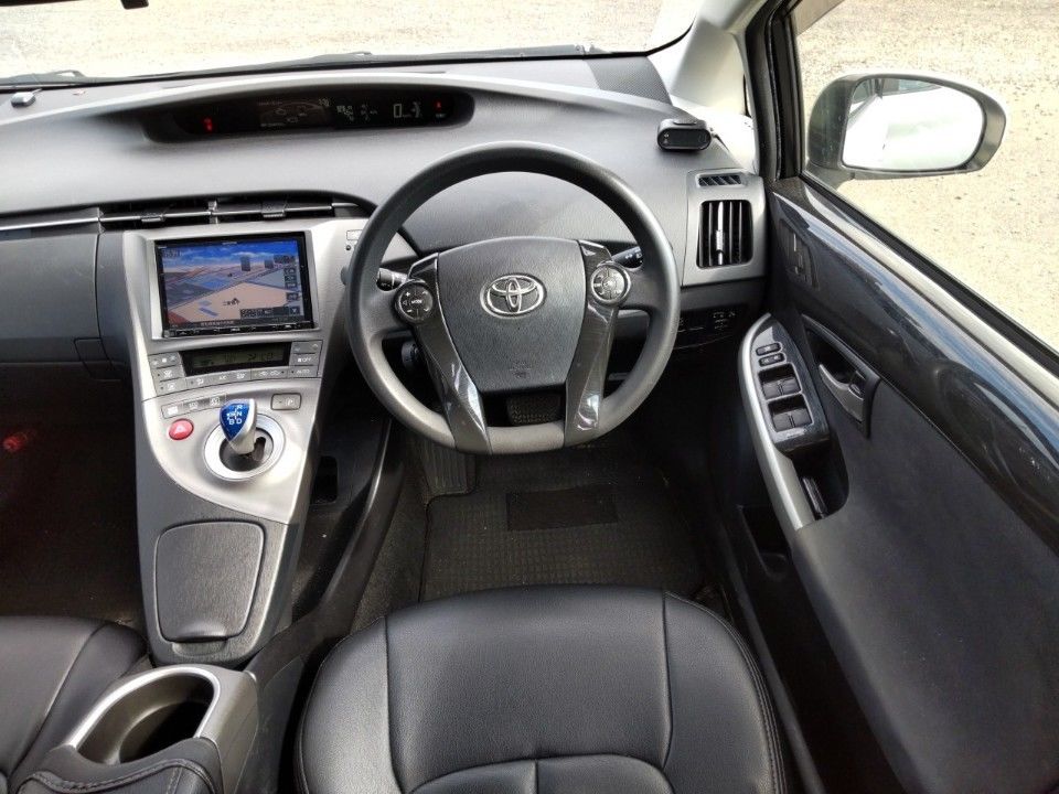 2013 Toyota Prius auction photo 3